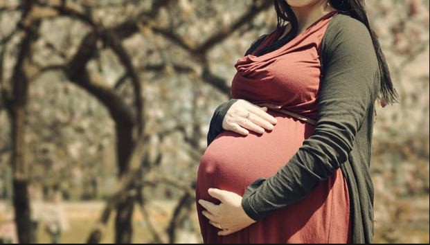 جنین و مادر باردار در هفته 40 بارداری